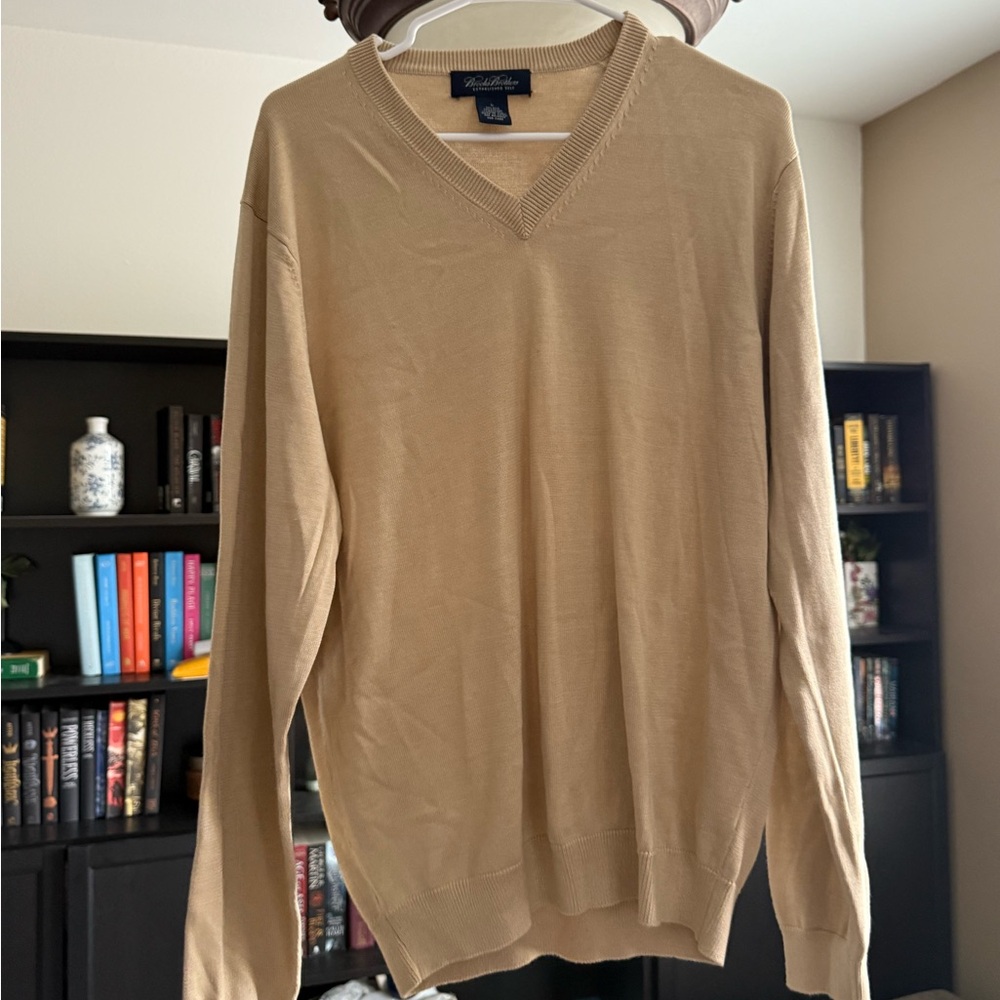Brooks Brothers Silk Blend V-Neck Sweater -Size Large